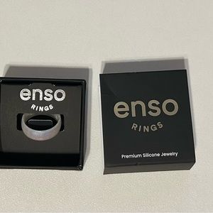 Enso silicon ring - size 7 unicorn brand new in box!